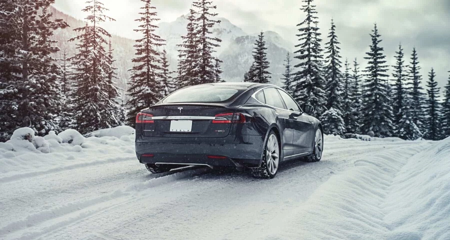 Tesla Model 3 в мороз