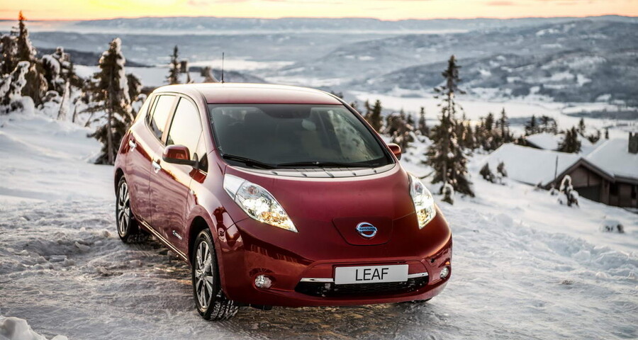 Nissan Leaf зимой