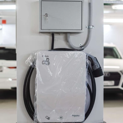 Гипермаркет зарядных станций для электромобилей AvtoCharge: цены ихарактеристики на зарядные устройства